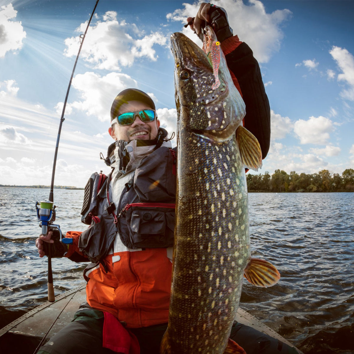 375Pcs Fishing Baits And Tackle Box Saltwater Freshwater Fishing Lures Kit Lifelike Popper Crankbaits Crickets Frogs Spoon Lures Maggots — product image 10